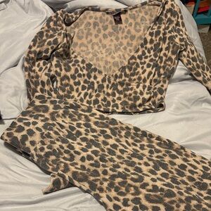 Victoria's Secret Leopard Print Long Sleeve Crop Top and pants - Tan & Black